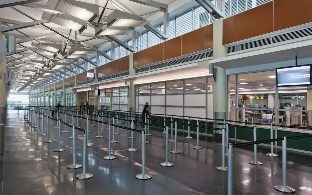 Terminal 2 check-in room