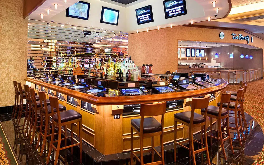 Red Hawk Casino bar
