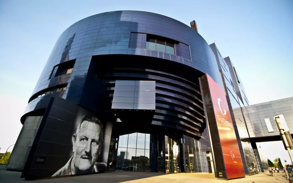 Entrance to the theater with a likeness of the actor on the window